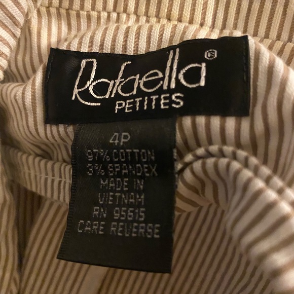 Blazer - Picture 3 of 3